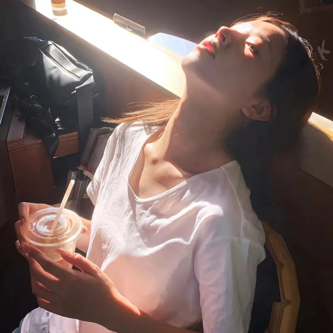 杂耍班封面